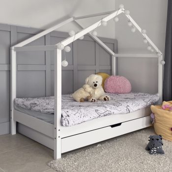   Házikóágy 180×90 cm, long tetővel, leesésgátló nélkül, ágyneműtartóval, fehér színben