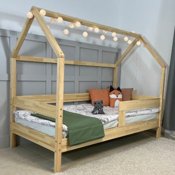   Házikóágy 180×90 cm, original tetővel, classic leesésgátlóval, ágyneműtartó nélkül, festésre előkészített felülettel