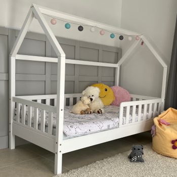   Házikóágy 180×90 cm, original tetővel, star leesésgátlóval, ágyneműtartó nélkül, fehér színben